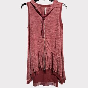 Mur Mur Hooded Sleeveless Zip Tunic Top Burgundy Heathered Ruffle Hem Small‎